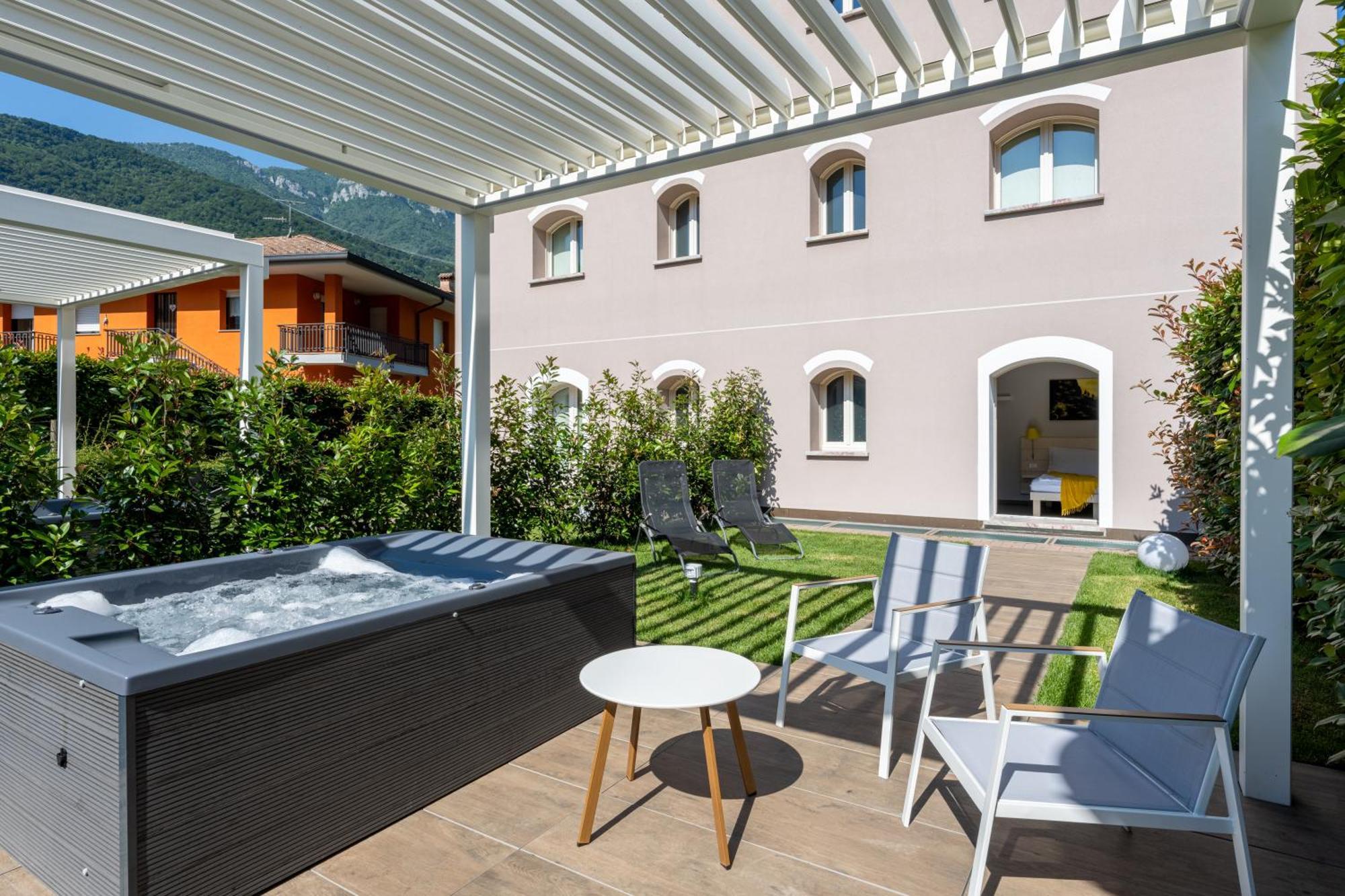 Bianco Hotel Primaluna Dış mekan fotoğraf